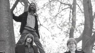 The situation live @ The Old England 