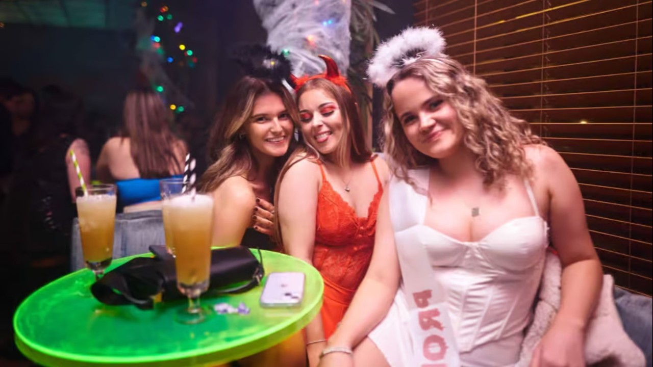 Halloween Pub Crawl London