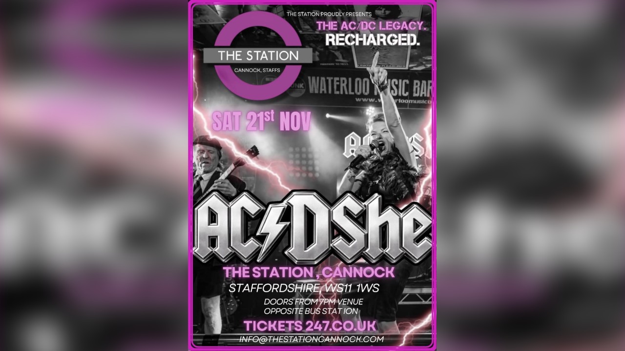AC/DShe At The Station 