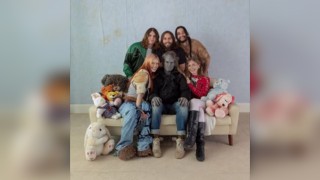 Wet Leg - Sounds Of The City