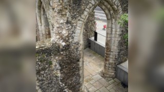 SECRET SPACES IN THE CITY WALKING TOUR