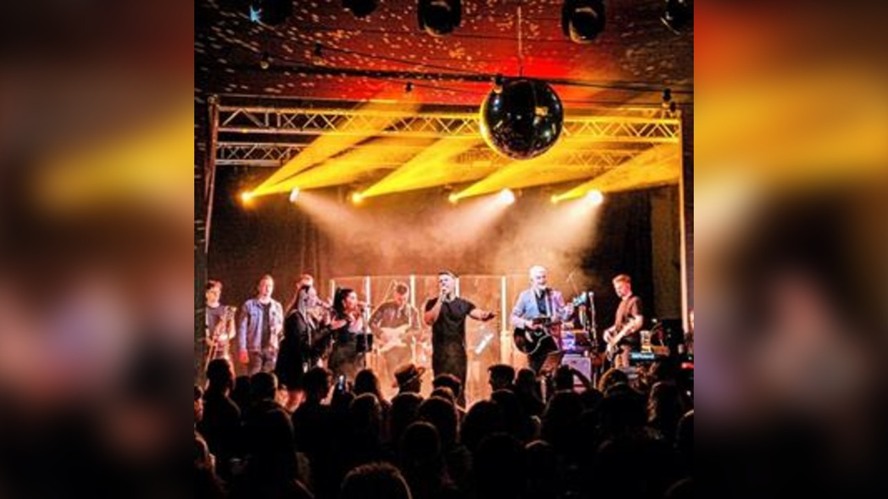 Destination: Bowie - The Greatest Hits Show