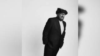 JOHN KEARNS - Tilting At Windmills