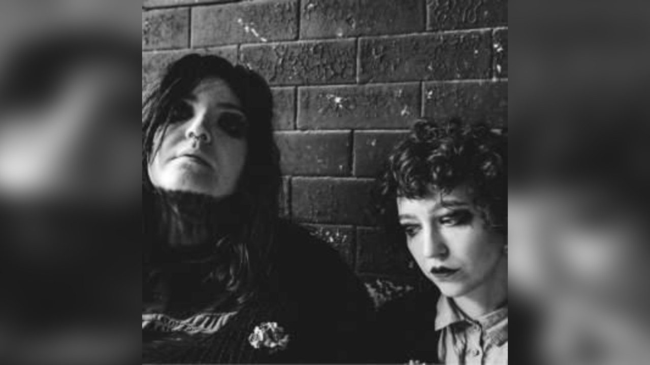 MRS FRIGHTHOUSE + SPECULUM BUNNY & AORTAROTA