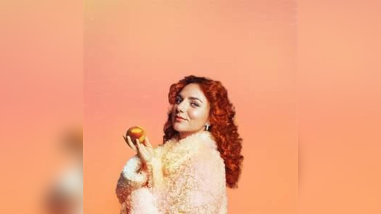 Ania Magliano: Peach Fuzz