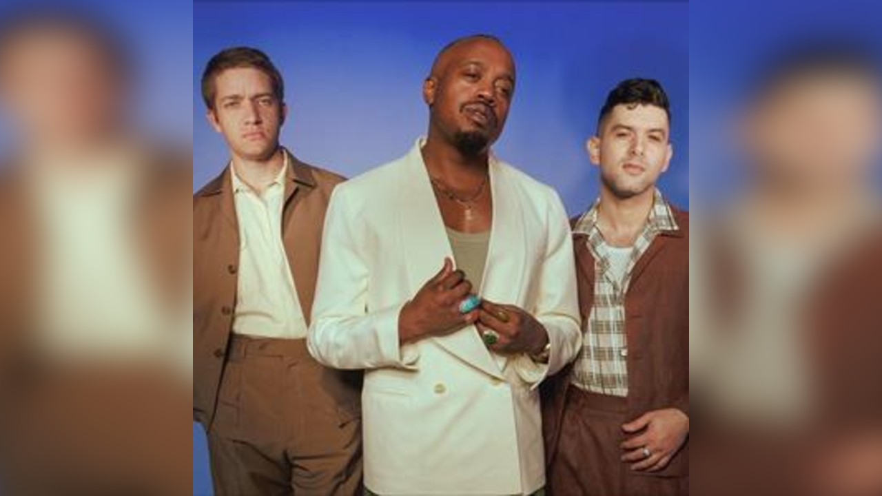 Durand Jones & The Indications