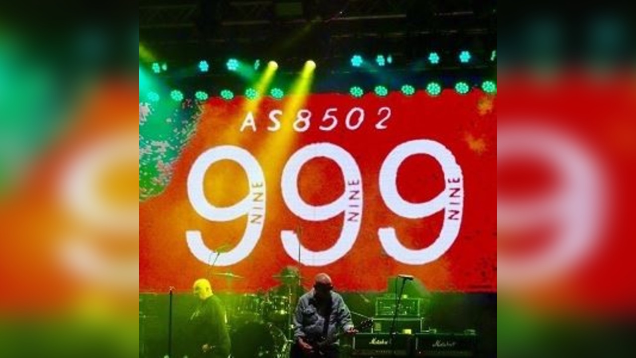 999