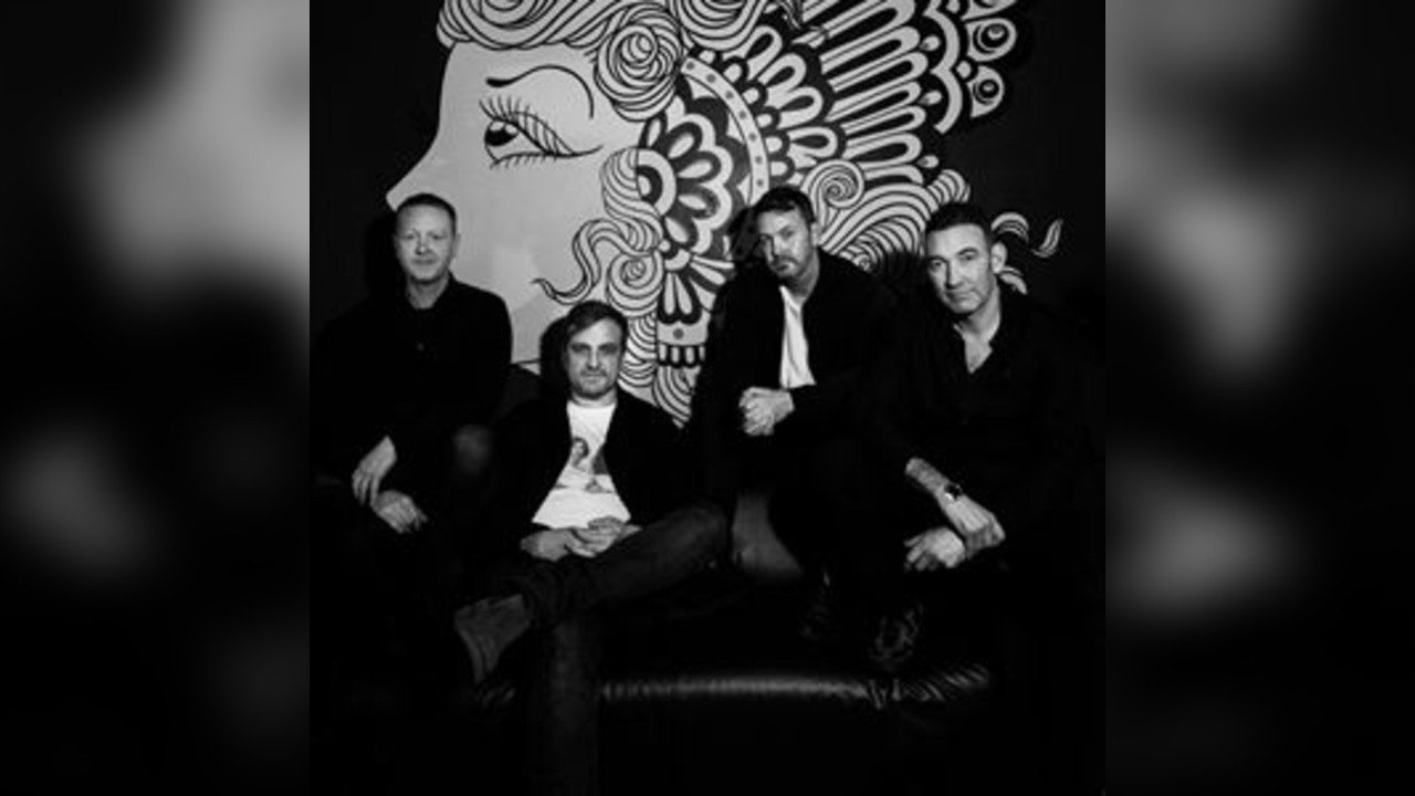 Starsailor with Strings perform Love Is Here