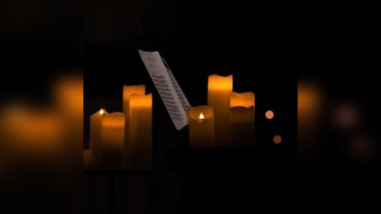 VALENTINE'S PIANO BY CANDLELIGHT