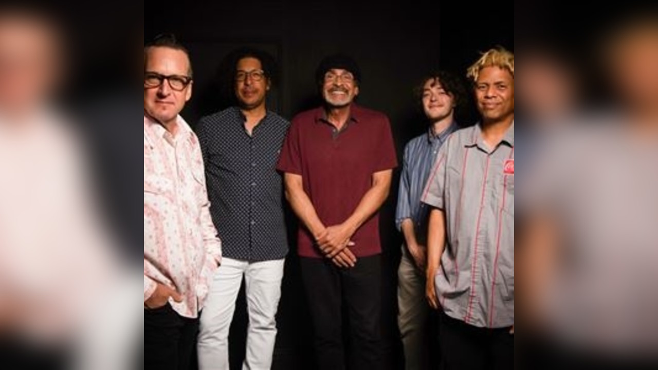 LOVE With Johnny Echols