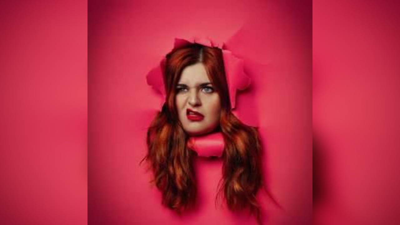 Alex Stringer: Happy Hour