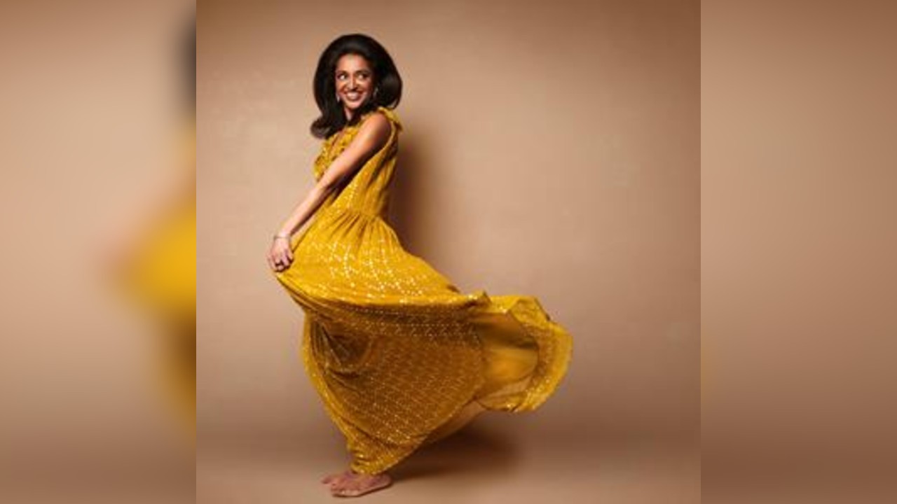 Sindhu Vee: Swanky