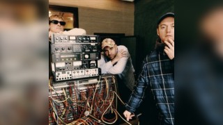 DMA'S - HILLS END 10TH ANNIVERSARY