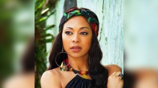 Acantha Lang sings the best of Gladys Knight