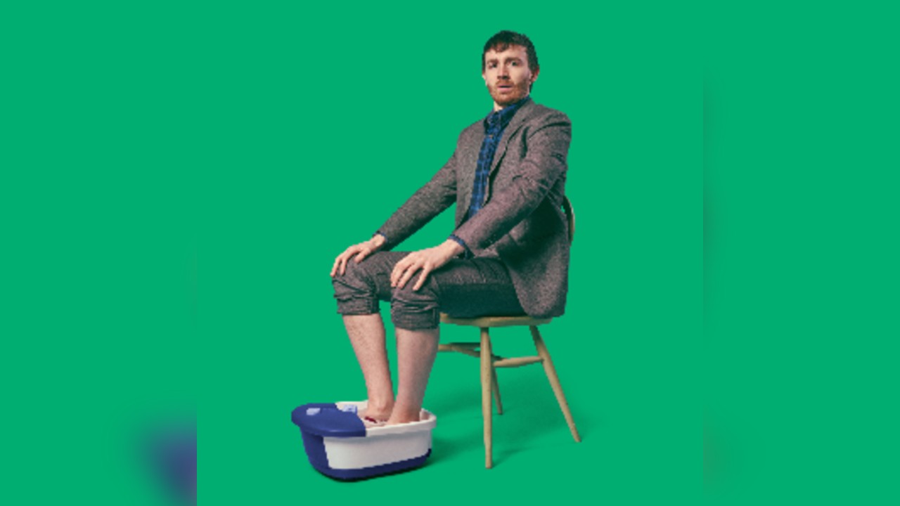 Ian Smith: Foot Spa Half Empty