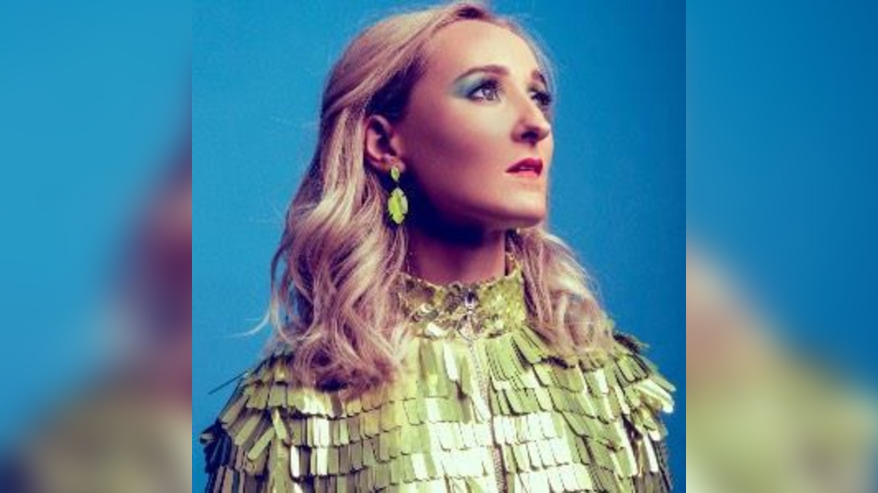 Abbie Murphy: Garage Girl (Work In Progress)