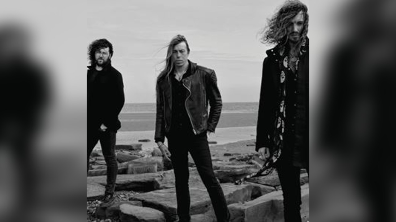 Oli Brown & The Dead Collective