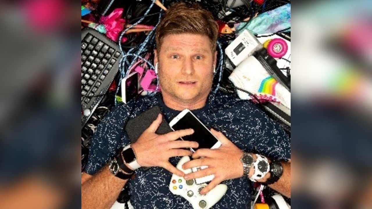 SCOTT BENNETT: STUFF