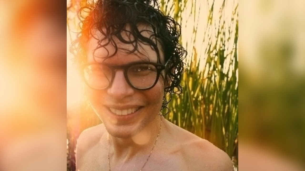 Simon Amstell: I Love It Here