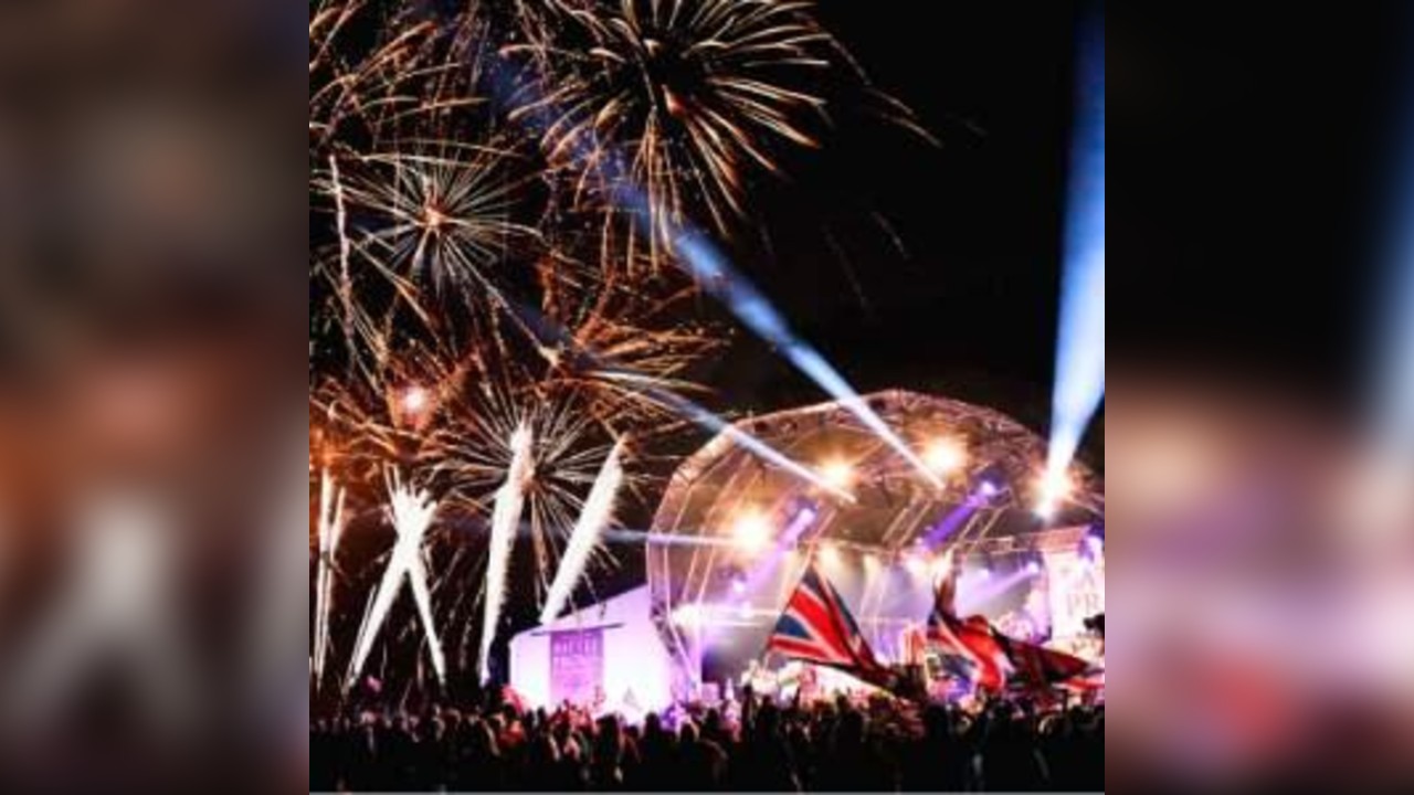 BATTLE PROMS PICNIC CONCERT AT HATFIELD PARK