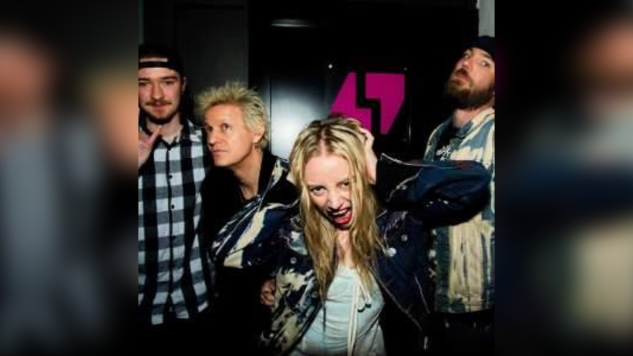 Healthy Junkies/Hex Poseur/Camisado/Tiny Forehead