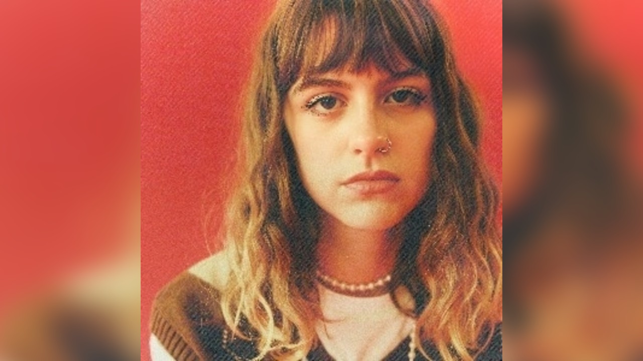 CHLOE SLATER (ACOUSTIC)