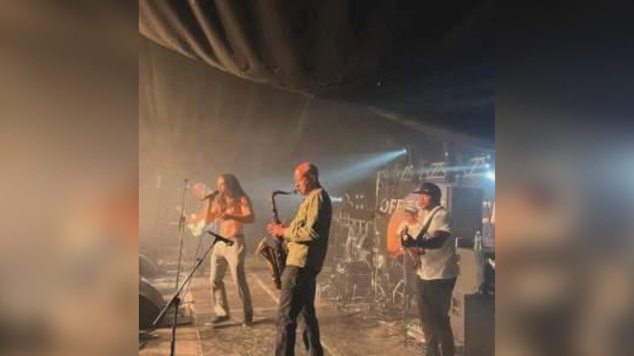 The Beat ft Ranking Jnr