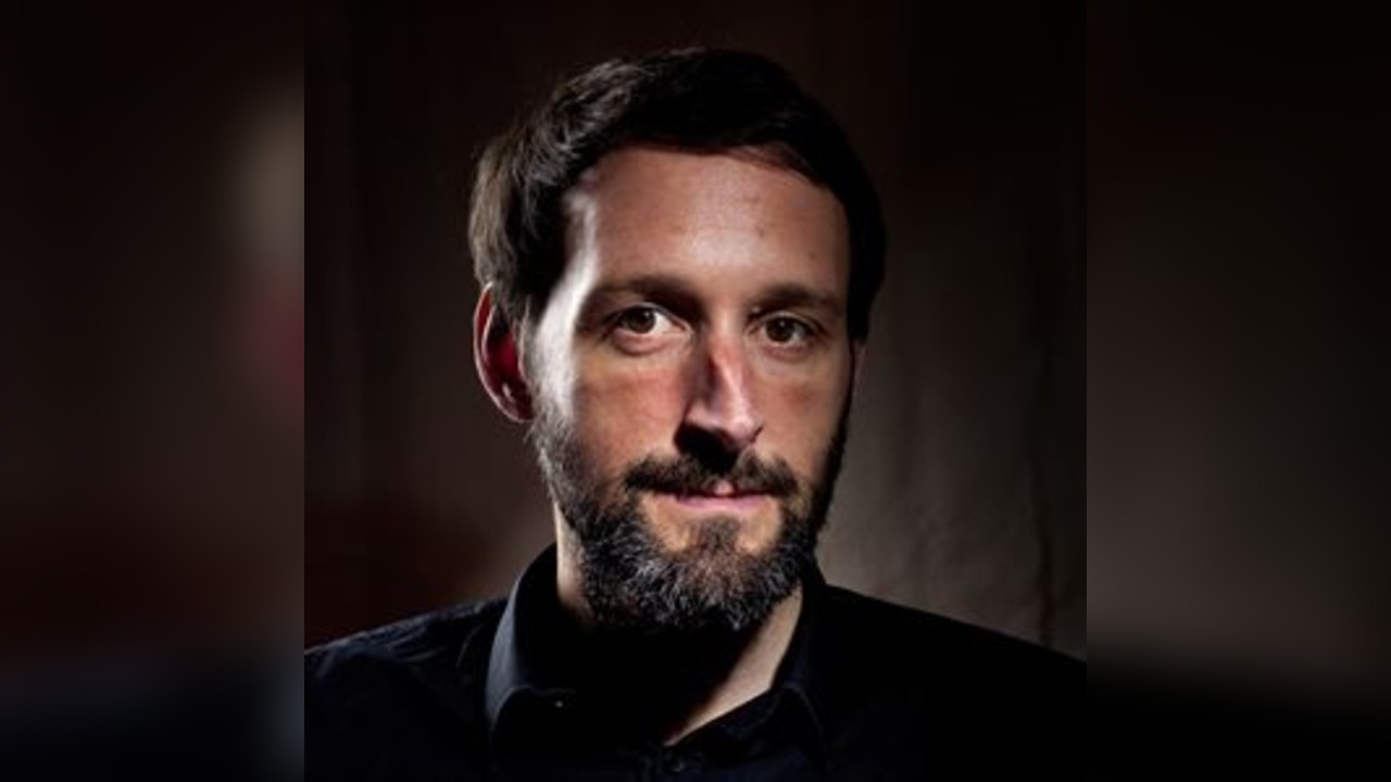 ALASDAIR ROBERTS