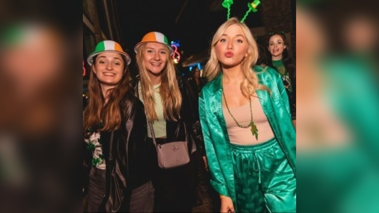 LONDON'S BIGGEST DAYTIME ST. PATRICK'S BAR CRAWL +