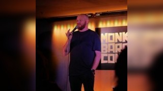 SUNDAY COMEDY BRUNCH hosted by ROSS LESLIE