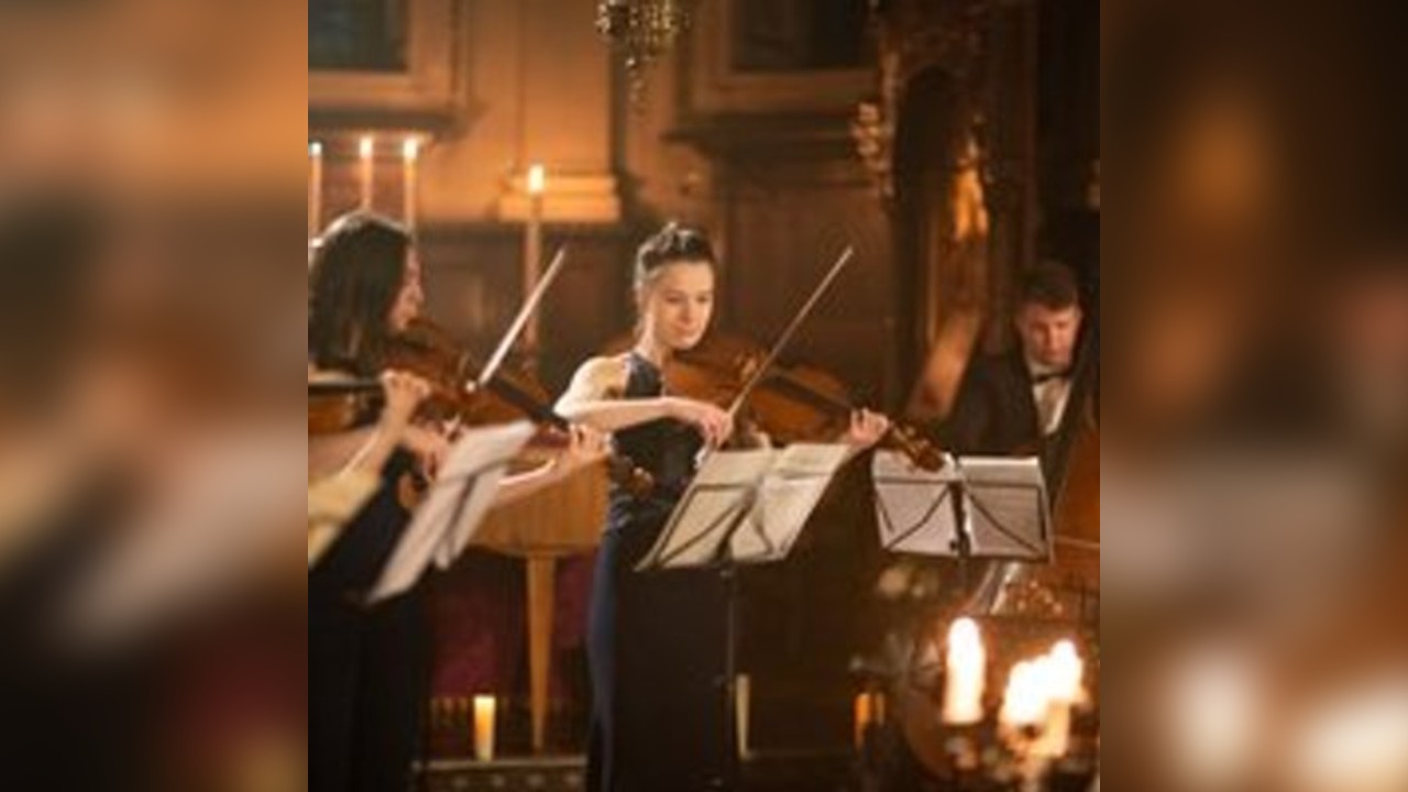 Lark Ascending and Rachmaninov 2nd Piano Concerto by Candlelight