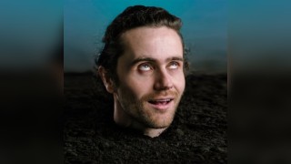 Tom Lawrinson - Buried Alive (And Loving It)