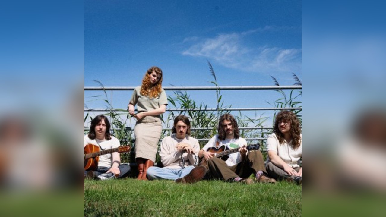 Snug Live Sessions w/ Georgian + Creepy Crawly