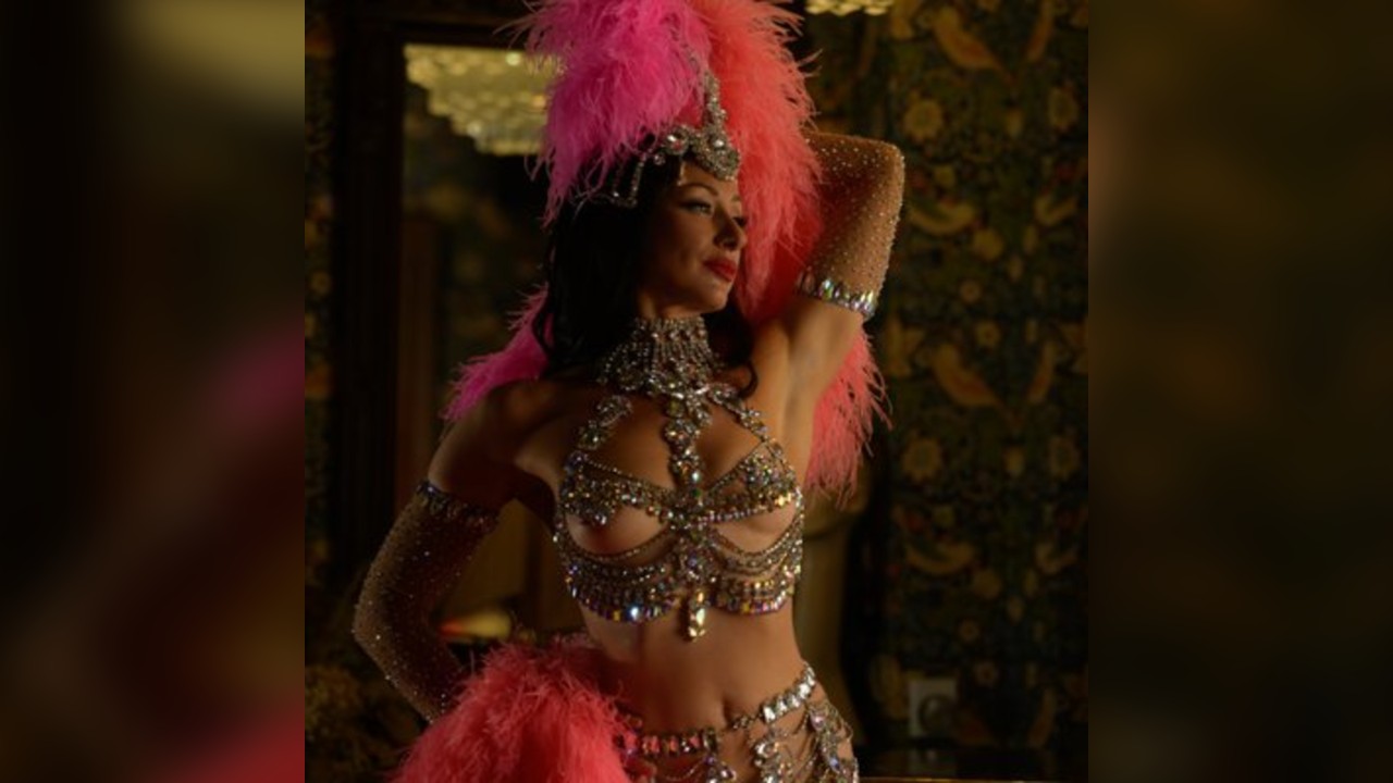 Claire Says Yeah Live Burlesque Show at Heat