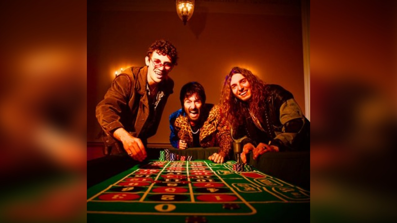 The Gulls x Unit 7 Halloween Takeover