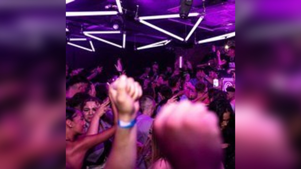 NYE SPECIAL - Secret Vault RAVE - [HUGE Garage Headliner TBA]