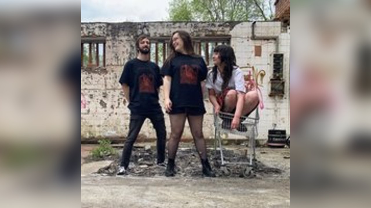 DIE DAS DER present Luxury Nan Smell, Bitchfinder General & More