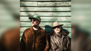 A Country Christmas: Independent Country and Johnson & Finnemore