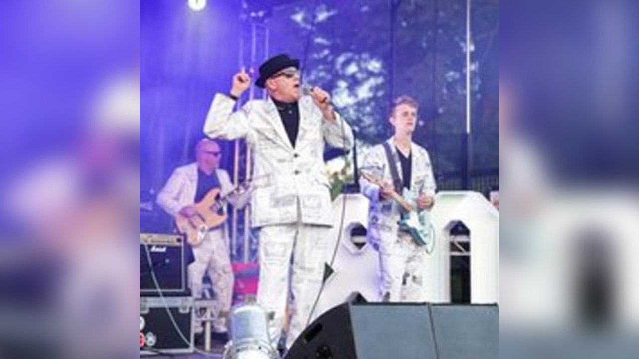 Badness  Madness Tribute Night