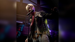 David Bowie performed LIVE by Absolute Bowie