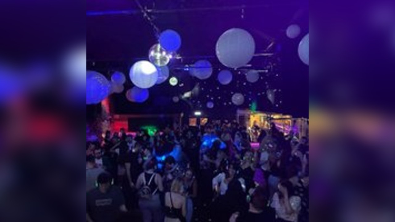 Anything Goes Silent Disco NYE