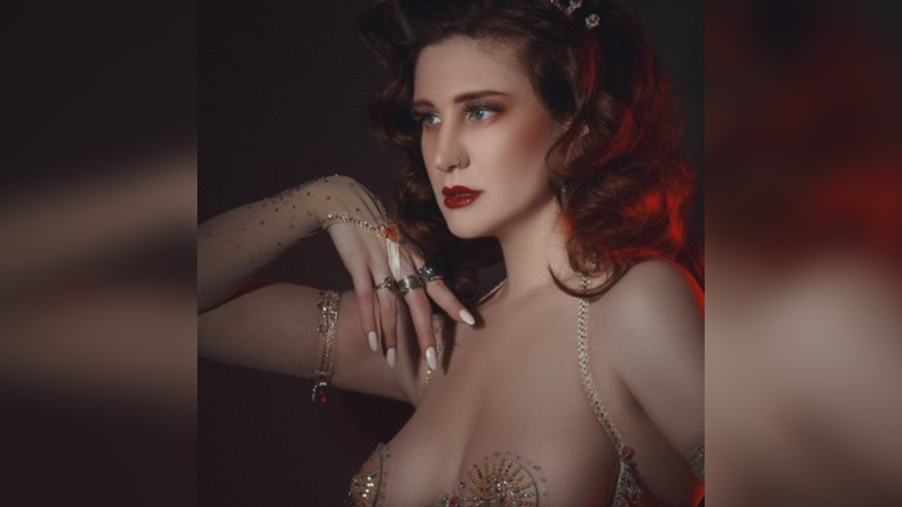 Fleur Du Mal  Live Burlesque at Club Heat