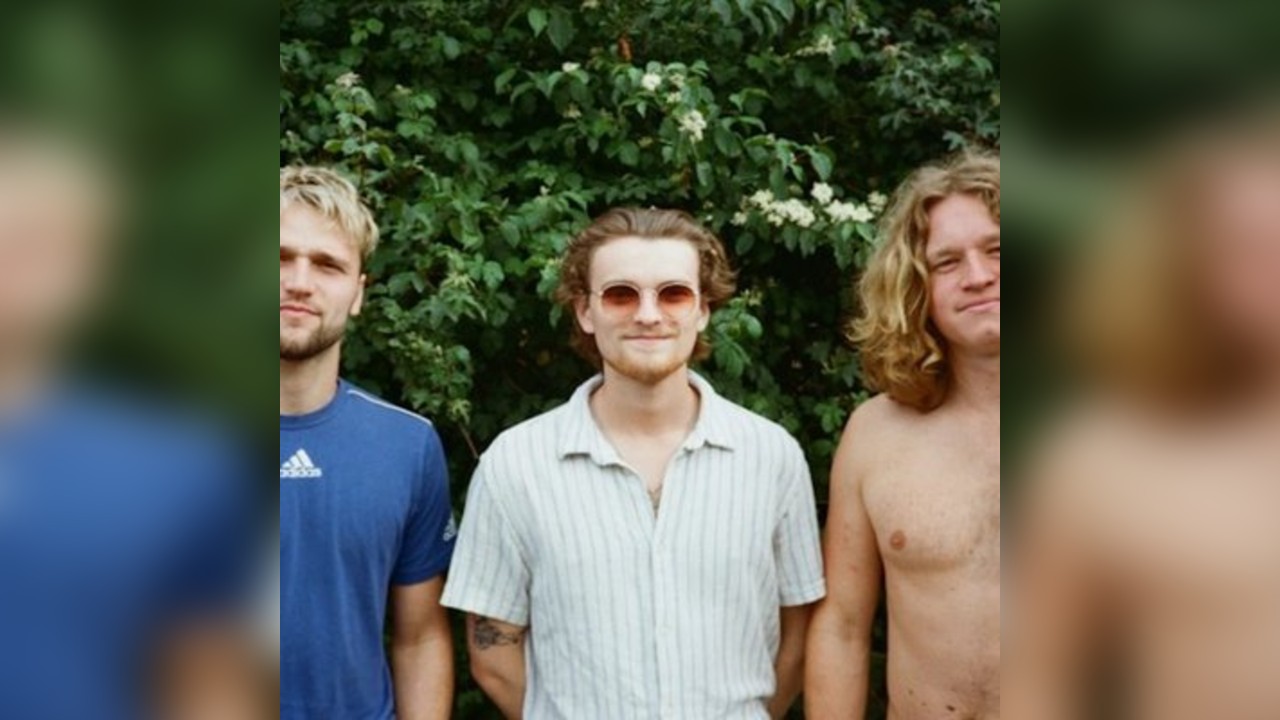 Kitchen Lover Live at Big Hands