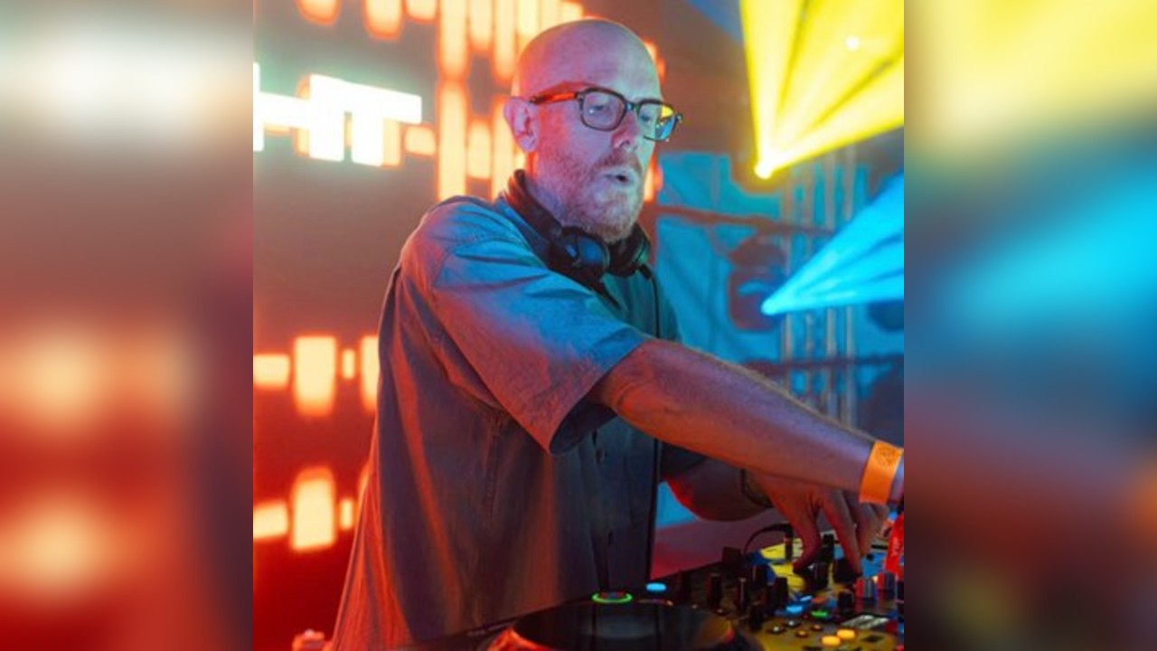 Love Dose NYE with Tom Wainwright