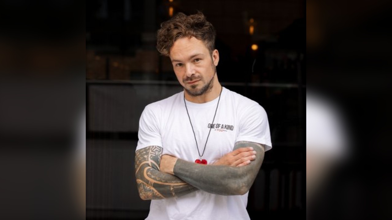 Sat 27 Dec - Dog & Whistle - A Festive Gathering w/ JORDAN PEAK