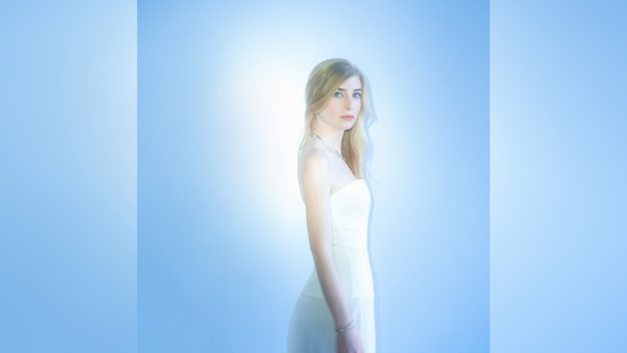 Paradise Garden presents Kelly Moran