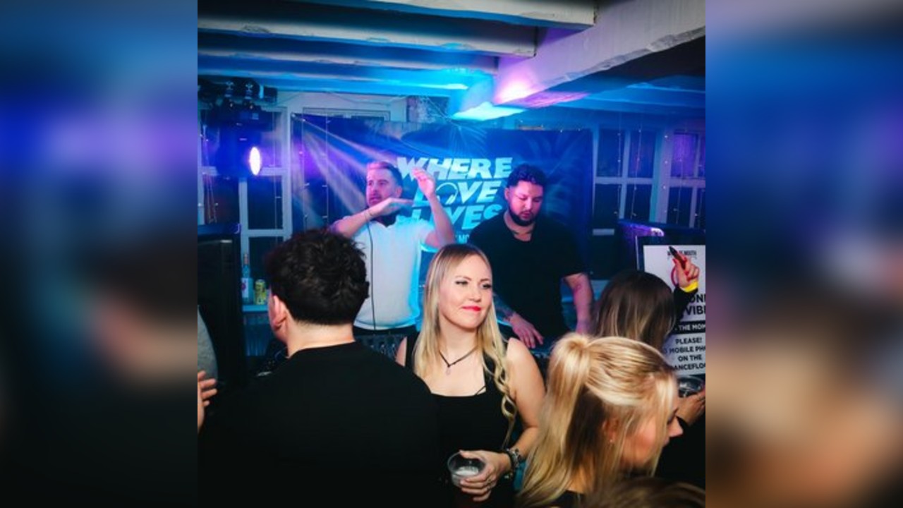 Word of Mouth NYE Club Classics Belbroughton