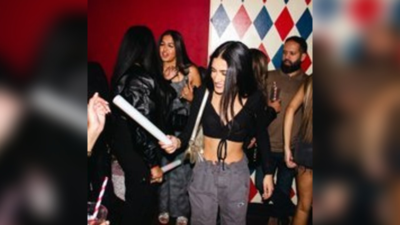 CARNIVAL IN SHOREDITCH - London's Biggest XMAS Party