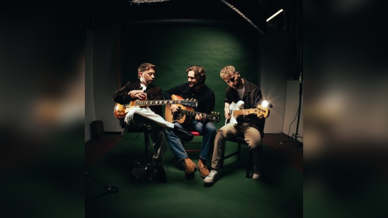 Leodis + Cab Driver / Glass