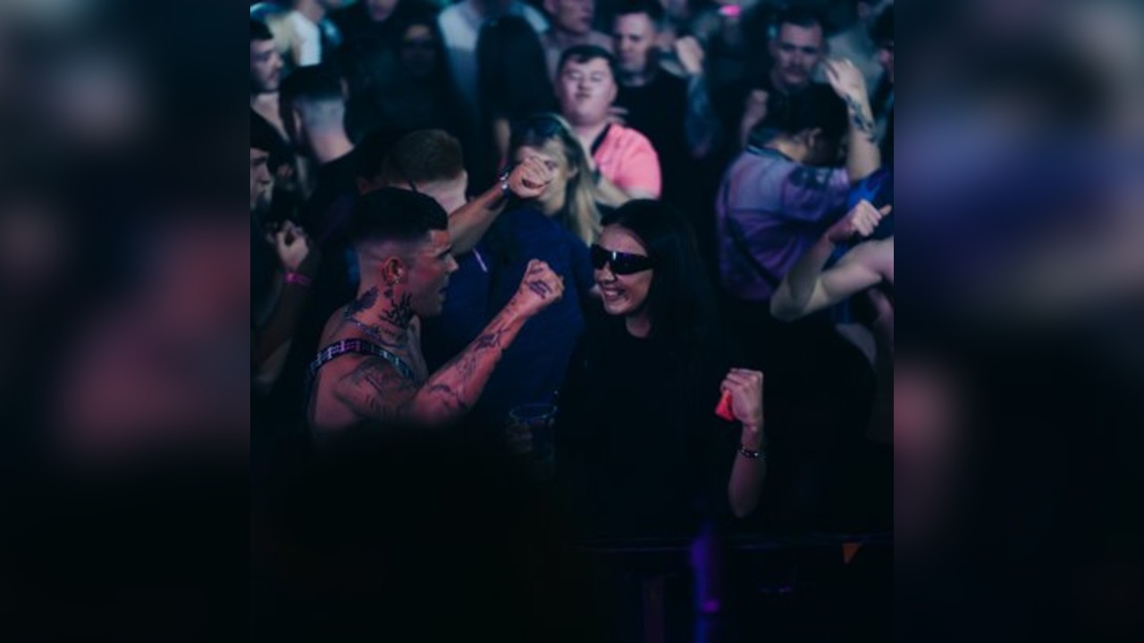 iNTRA: Boxing day special